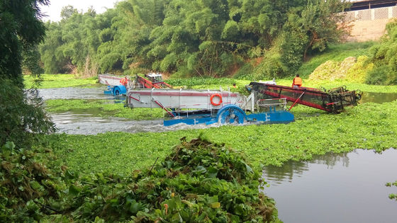 8.5m length, 135KW ,3500m3,Aquatic Weed Harveting Boat With Storage Tipper Body For Water Weed harvester