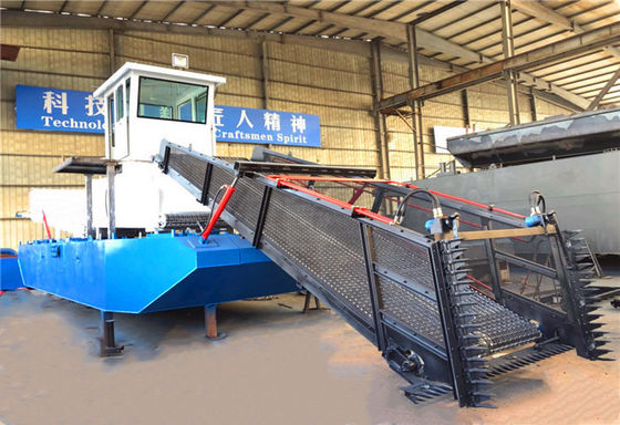 4.5m Width, 135KW ,3500m3,Lake Garbage Collection Boat With Storage Tipper Body For Water Weed Harvester